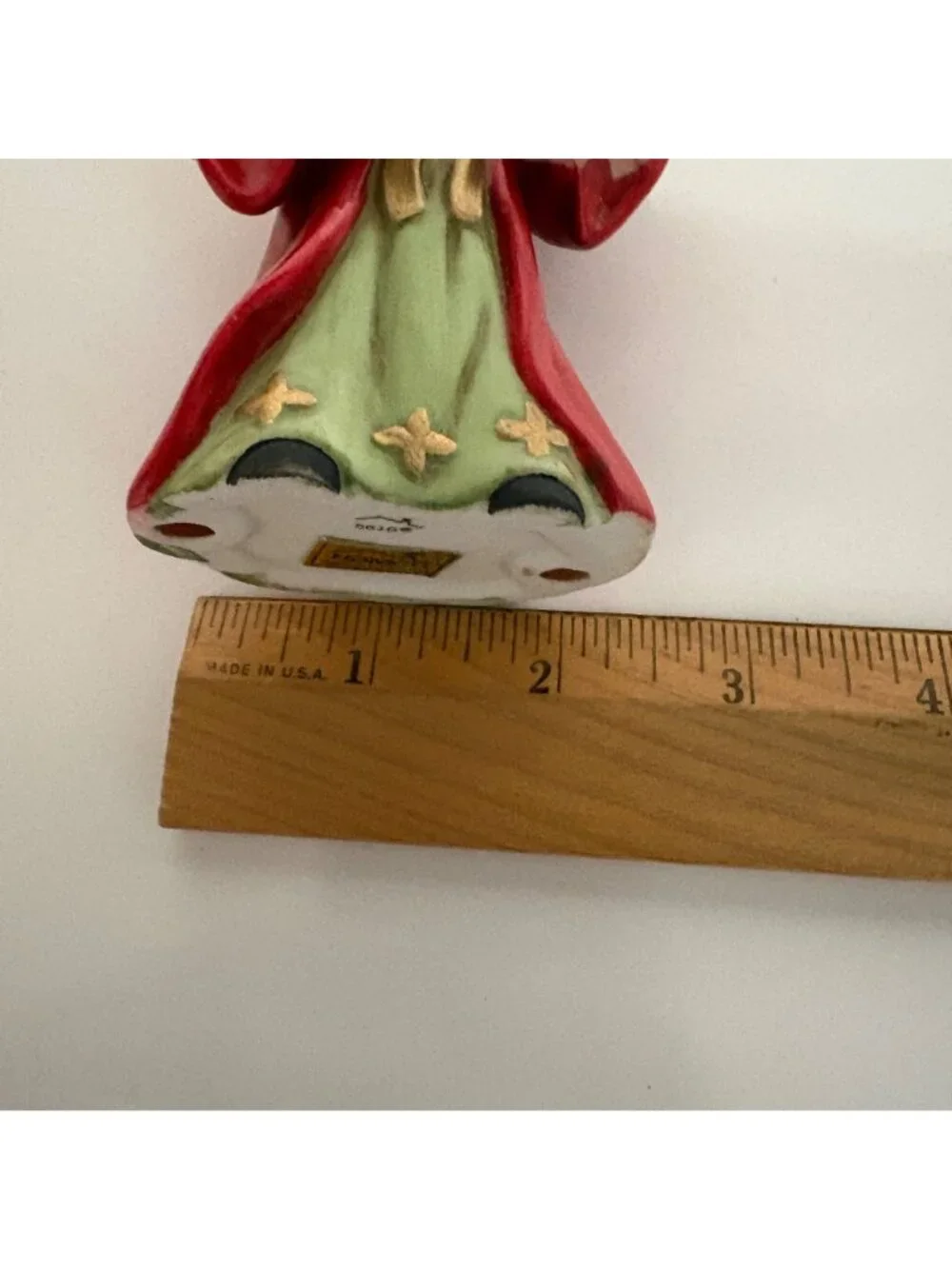 Homco Santa Claus Figurine Holding Doll #5610 Collectible Holiday Decor